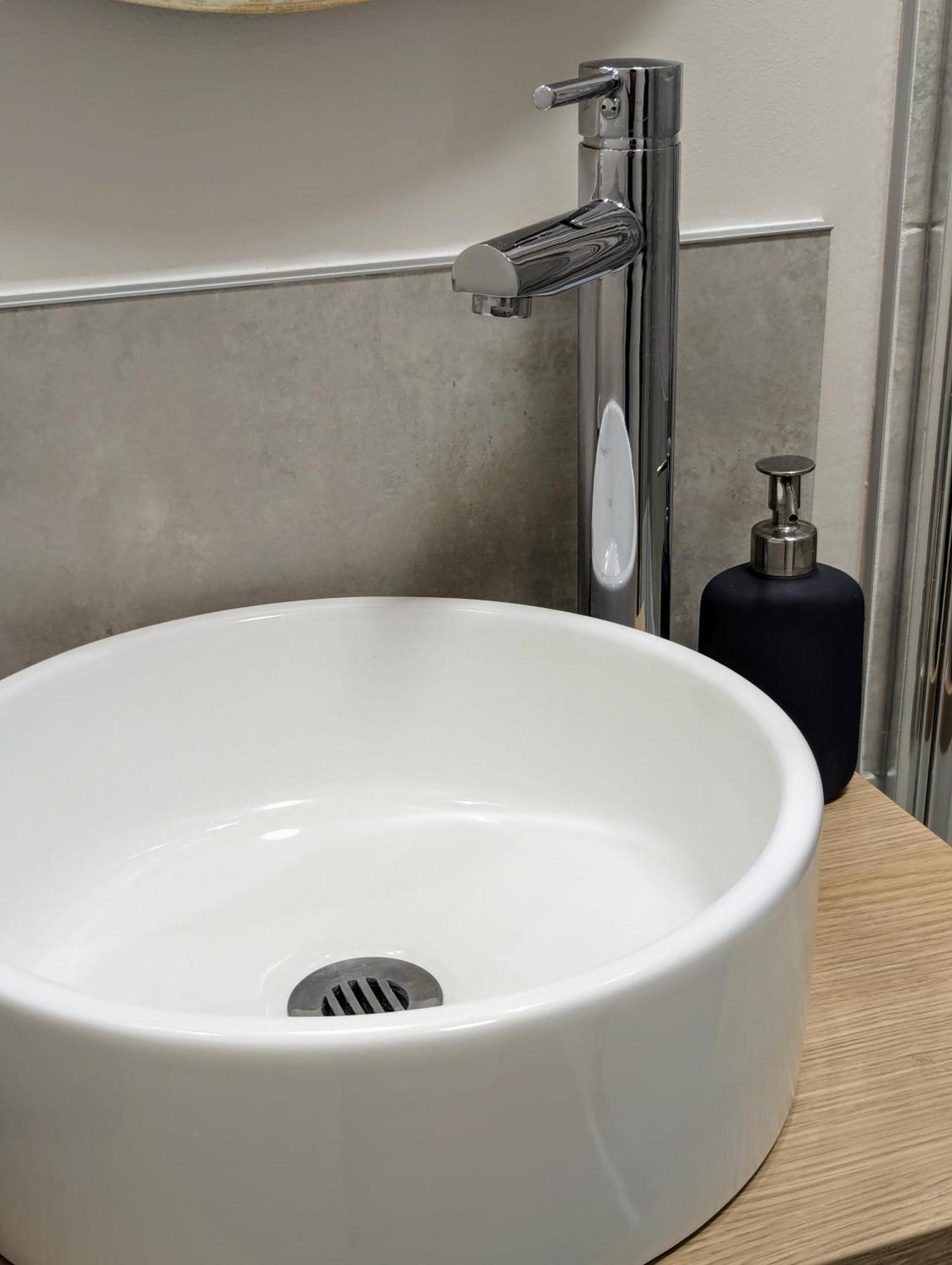 Artist Home - City Center - Bathtub - Terrasse - Full Appartment Rouen Buitenkant foto