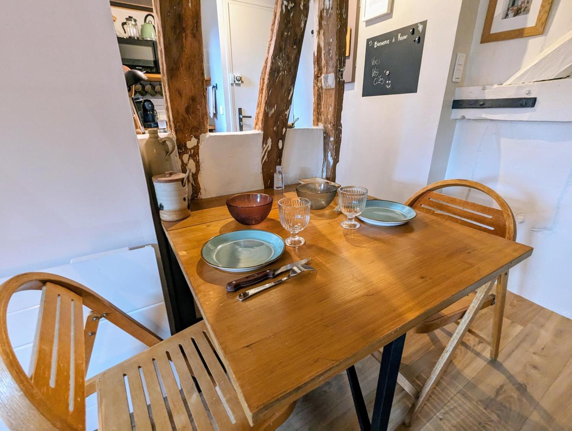 Artist Home - City Center - Bathtub - Terrasse - Full Appartment Rouen Buitenkant foto